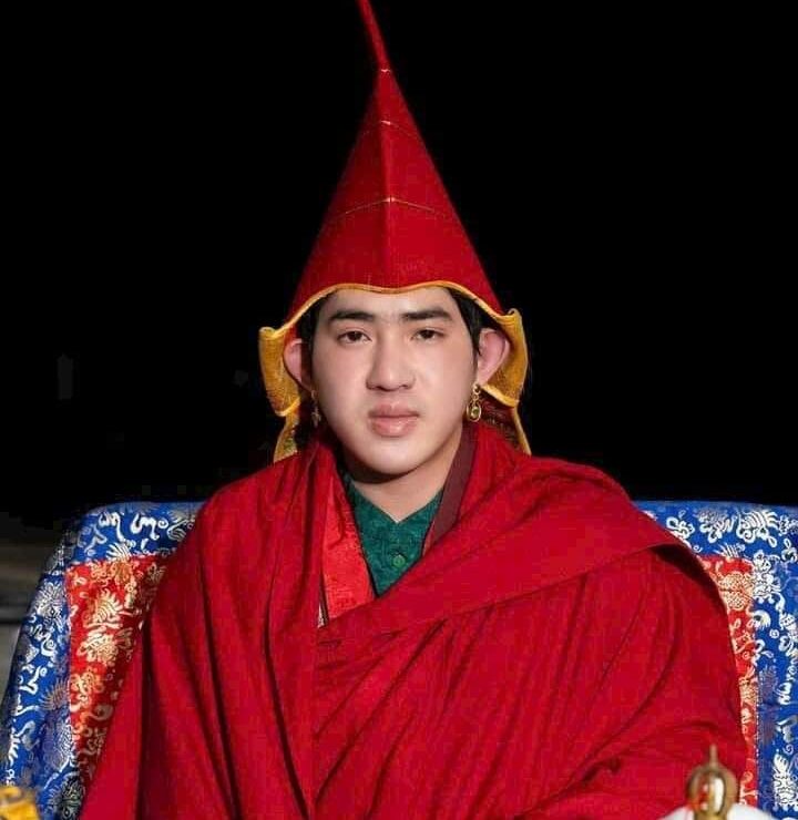 Tôn Ảnh: Đức H.H 17th Kadam Kyabje Dongchen Chotrul Rinpoche